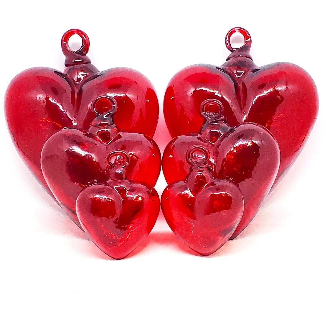 GLASS ORNAMENTS / Red Three Sizes Hanging Glass Hearts 